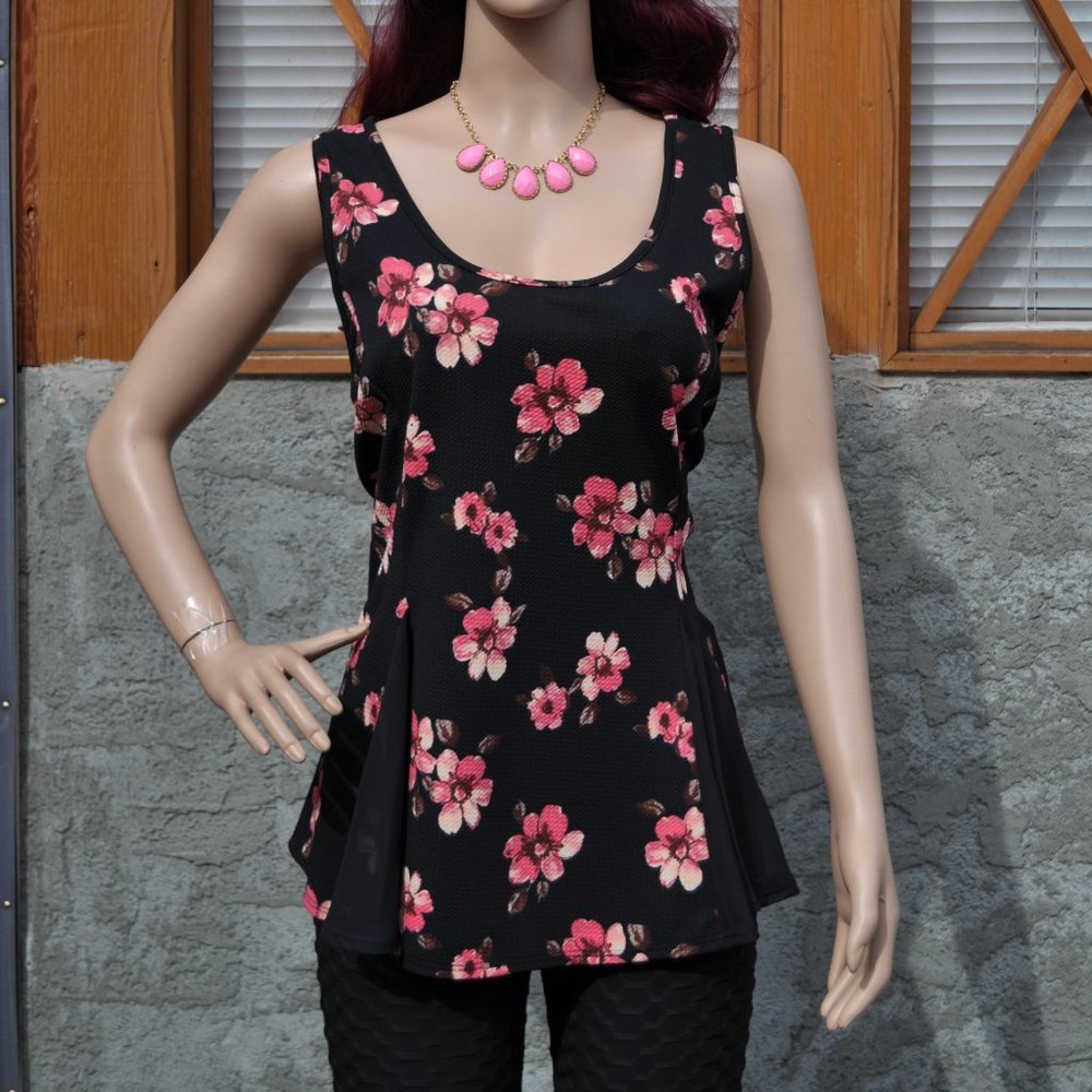 Women's Floral Sleeveless round Neck top Casual Basic style